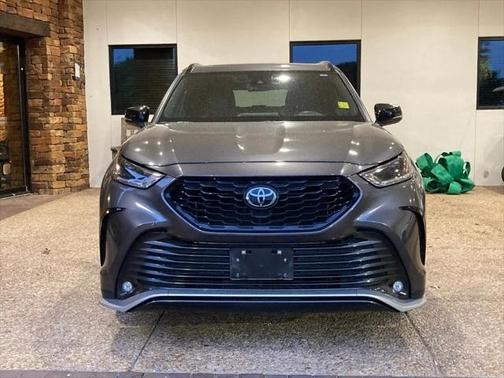 2024 Toyota Highlander XSE