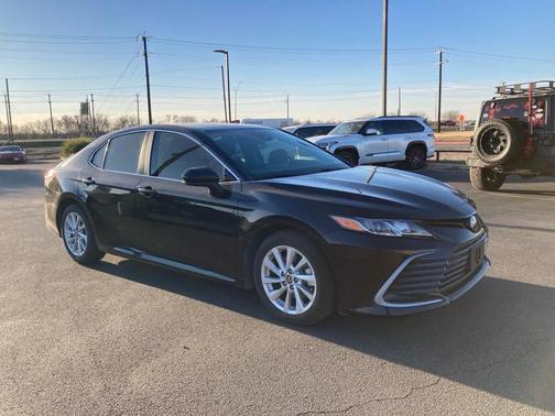 2024 Toyota Camry LE