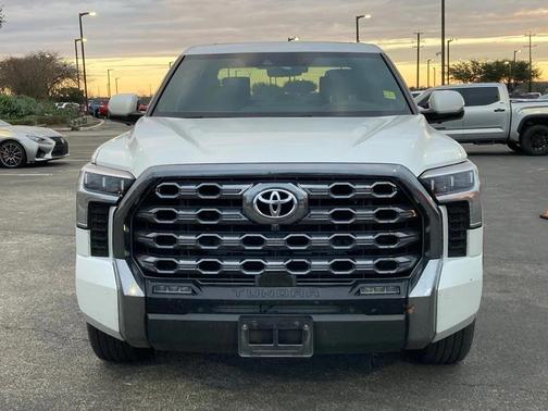 2024 Toyota Tundra Platinum
