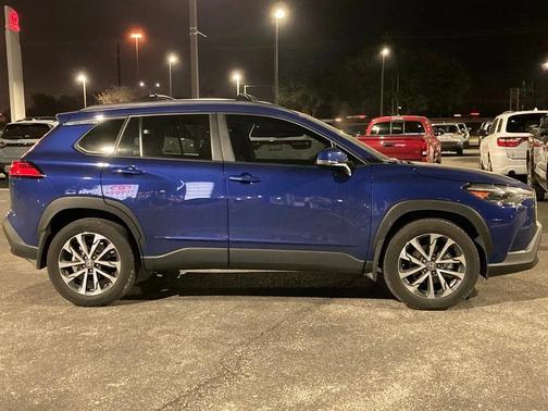 2024 Toyota Corolla Cross XLE