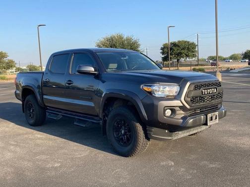 2022 Toyota Tacoma SR5