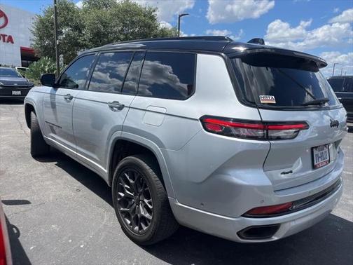 2023 Jeep Grand Cherokee L Summit Reserve