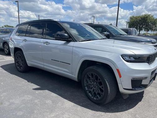 2023 Jeep Grand Cherokee L Summit Reserve