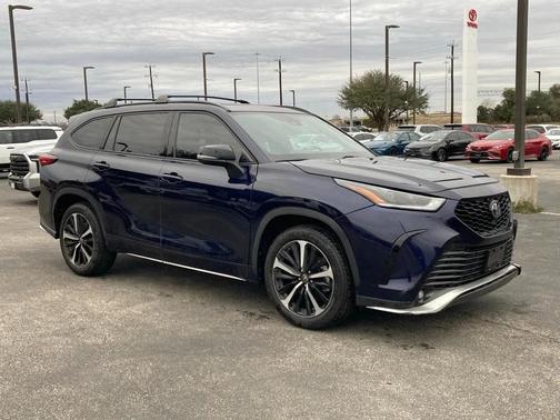 2021 Toyota Highlander XSE
