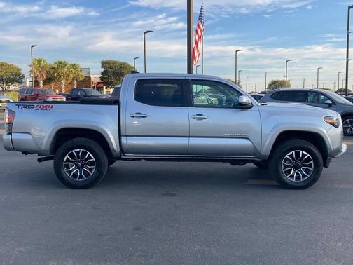 2022 Toyota Tacoma TRD Sport
