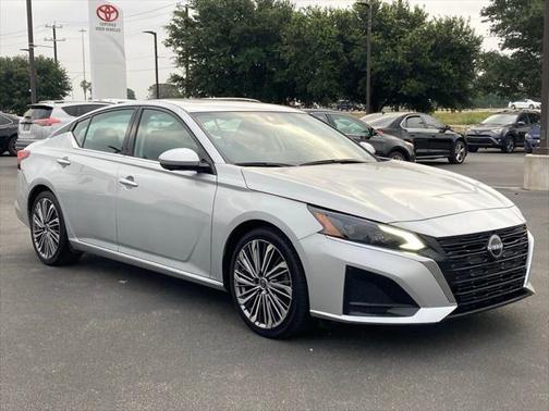 2023 Nissan Altima 2.5 SL