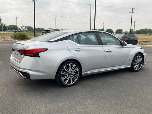 2023 Nissan Altima 2.5 SL