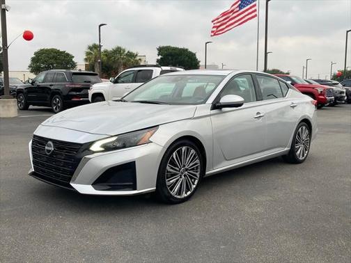 2023 Nissan Altima 2.5 SL