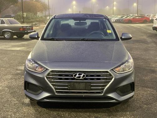 2020 Hyundai Accent SE