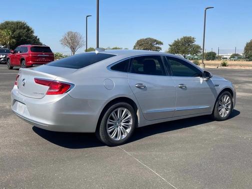 2018 Buick LaCrosse Essence
