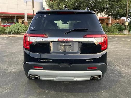2023 GMC Acadia AWD SLT