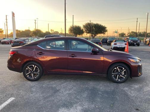 Rosewood 2025 Nissan Sentra SV