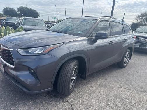 2020 Toyota Highlander XLE