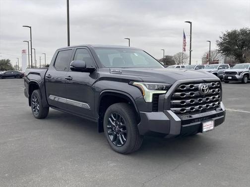 2025 Toyota Tundra Hybrid Platinum
