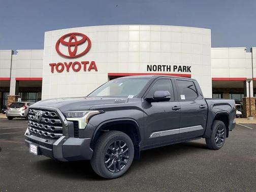 2025 Toyota Tundra Hybrid Platinum