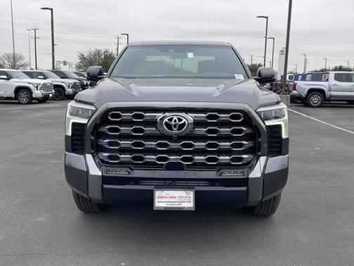 2025 Toyota Tundra Hybrid Platinum
