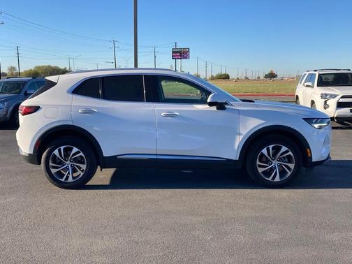 2023 Buick Envision Essence FWD