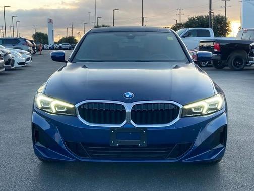 2023 BMW 330 330i