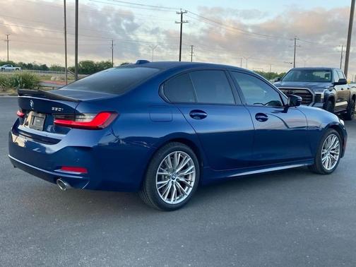 2023 BMW 330 330i