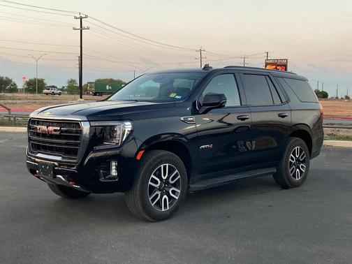 2024 GMC Yukon 4WD AT4