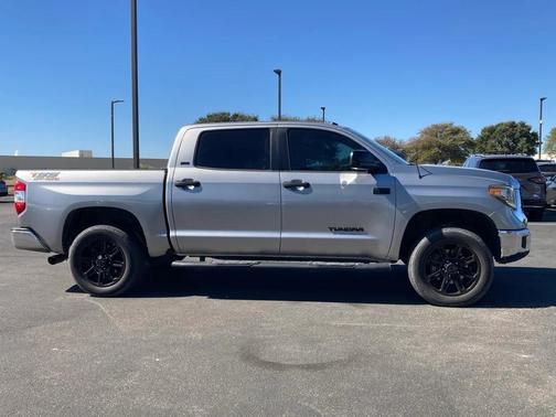 2019 Toyota Tundra SR5