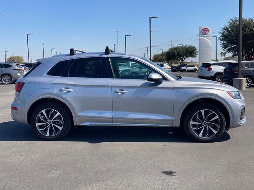 2023 Audi Q5 45 S line Premium Plus