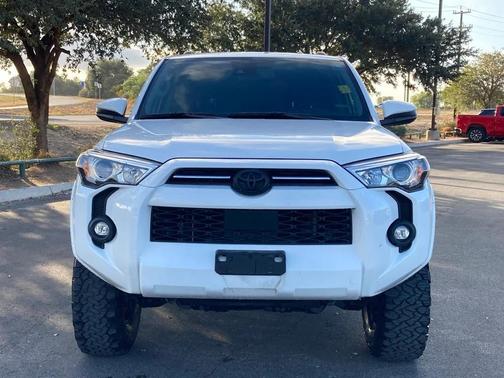 2023 Toyota 4Runner SR5