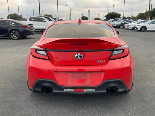 2022 Toyota GR86 Premium