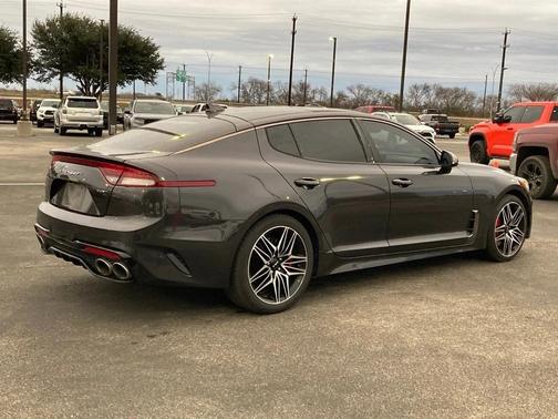 2022 Kia Stinger GT1