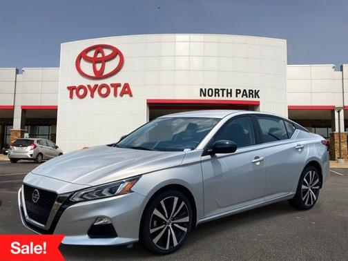 2022 Nissan Altima SR Intelligent AWD