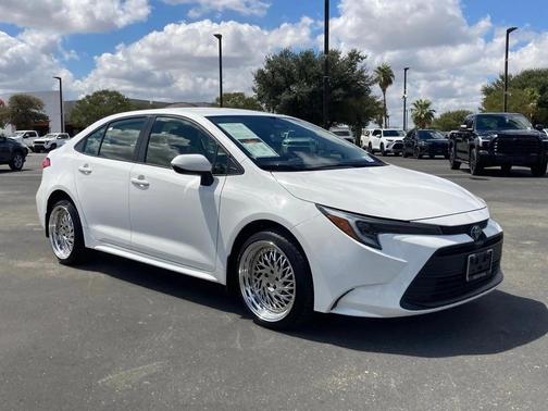 2024 Toyota Corolla Hybrid LE
