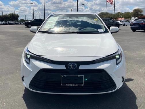 2024 Toyota Corolla Hybrid LE