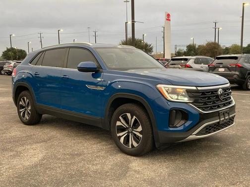 2025 Volkswagen Atlas Cross Sport 2.0T SE