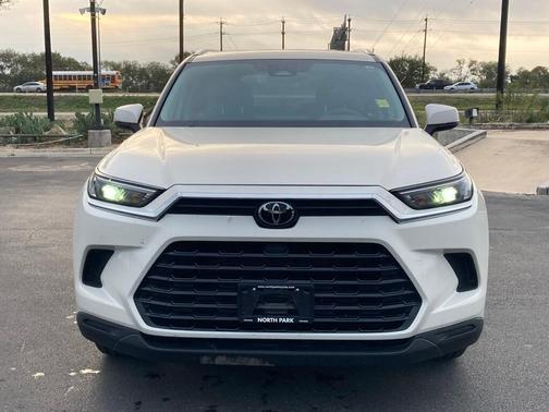 2024 Toyota Grand Highlander XLE