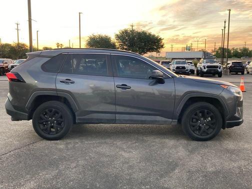 Magnetic Gray Metallic 2021 Toyota RAV4 LE