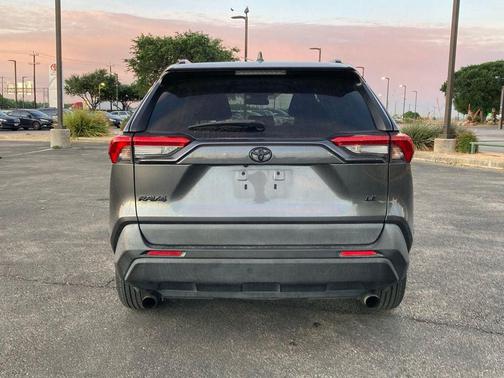 Magnetic Gray Metallic 2021 Toyota RAV4 LE
