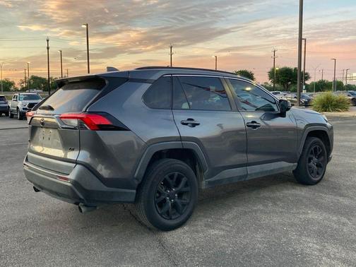 Magnetic Gray Metallic 2021 Toyota RAV4 LE