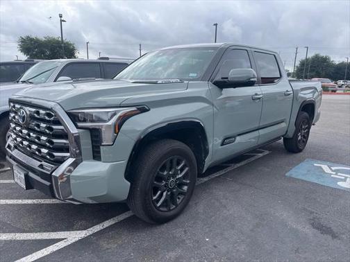 2024 Toyota Tundra Hybrid Platinum
