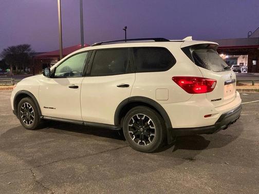 2020 Nissan Pathfinder SV 2WD