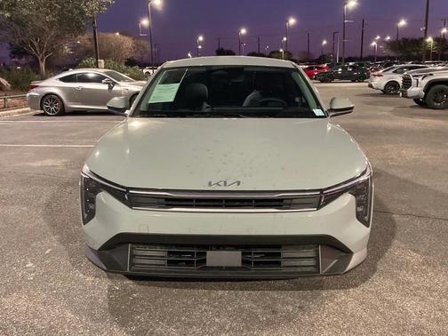 2025 Kia K4 LXS