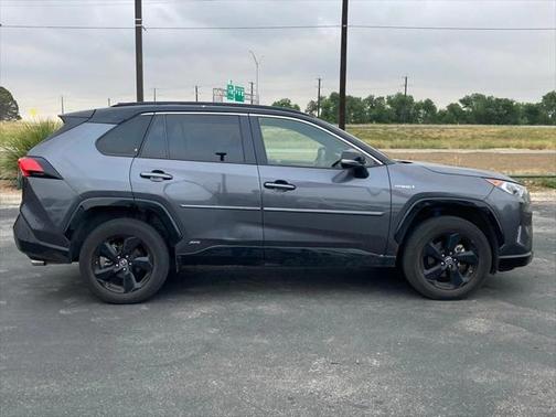 2019 Toyota RAV4 Hybrid SE