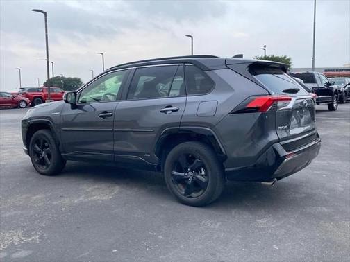 2019 Toyota RAV4 Hybrid SE