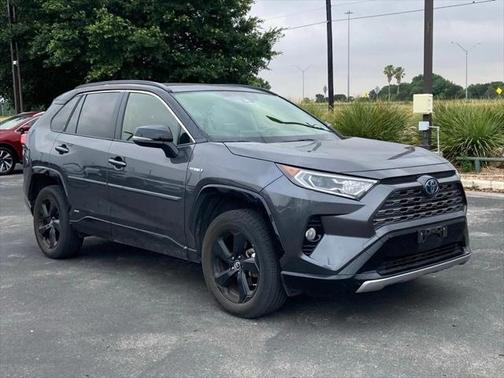 2019 Toyota RAV4 Hybrid SE
