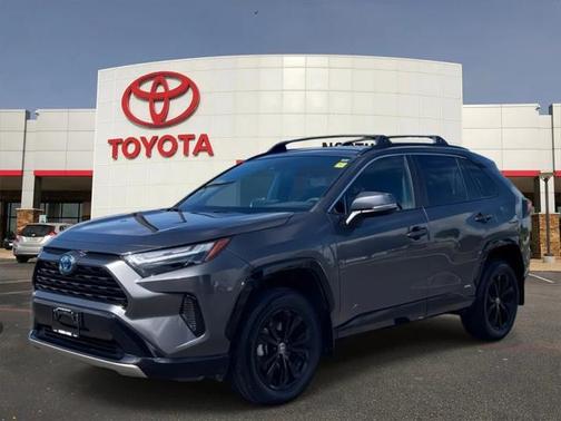 2023 Toyota RAV4 Hybrid SE