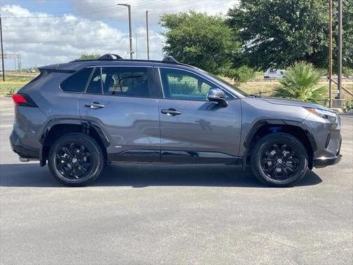 2023 Toyota RAV4 Hybrid SE