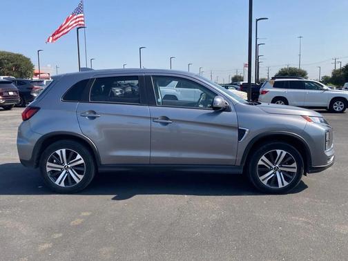2024 Mitsubishi Outlander Sport SE