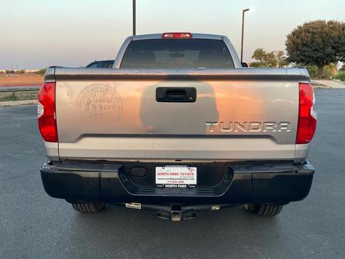 2014 Toyota Tundra SR
