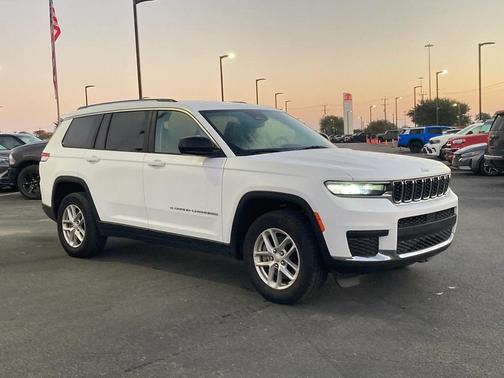 2023 Jeep Grand Cherokee L Laredo