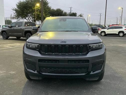 2024 Jeep Grand Cherokee L Altitude