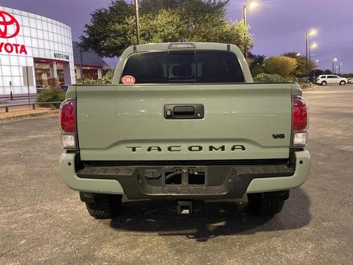 2022 Toyota Tacoma TRD Sport